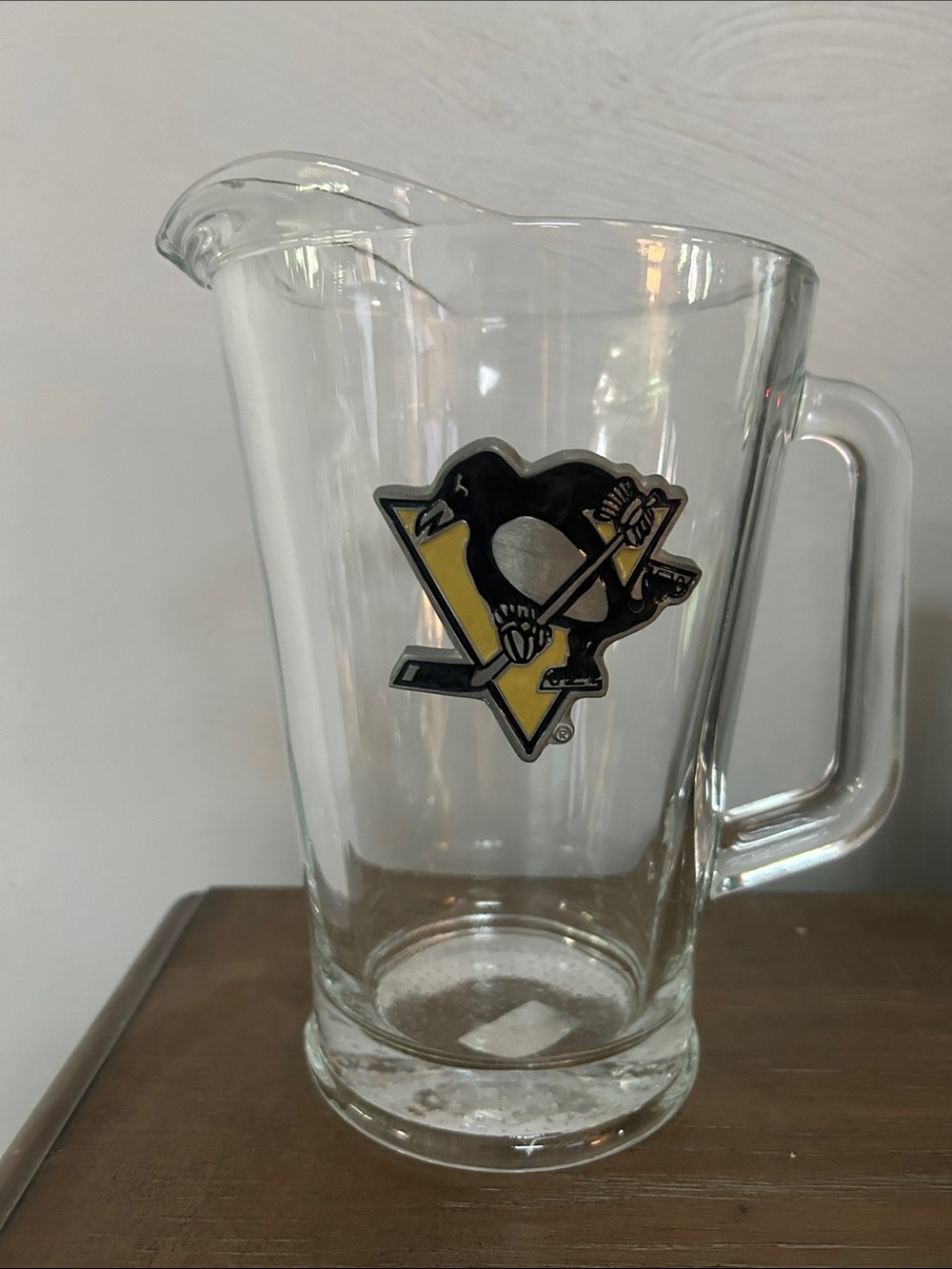 Pittsburg Penguins NHL Glass Beer Serving Pitcher-60oz.